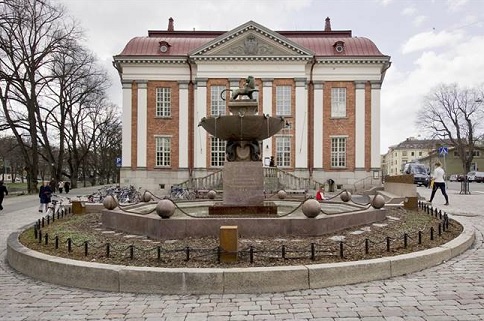 Turku kirjaston penkki.jpg