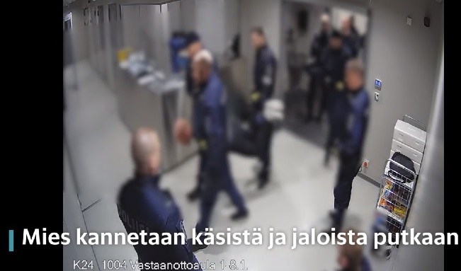 Lahti_poliisiasemalla_1.jpg