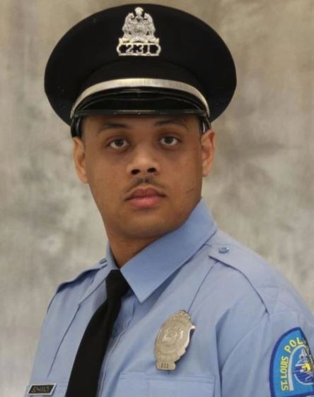 StLouis poliisi ammutiin.JPG