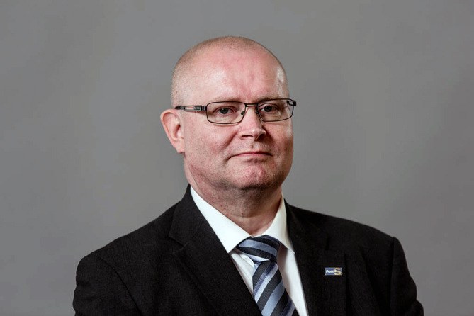 lindstrom.jpg