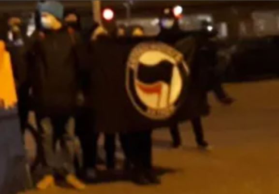 antifa timmyt ja tiffanyt..JPG