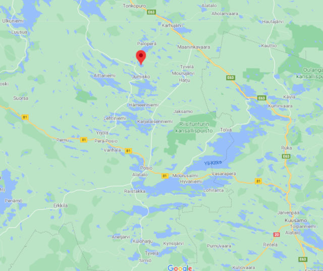 Nolimon kylä sijatsee tuolla punaisen täpän kohdalla, Posio suoraan etelään siitä ja Kuusamo tuolta kaakkoon..jpg