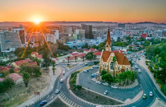 Näkymä Namibian pääkaupungista Windhoekista.jpg