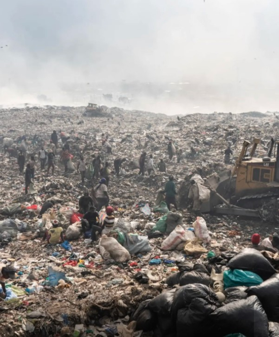 Nairobin suurin kaatopaikka.jpg