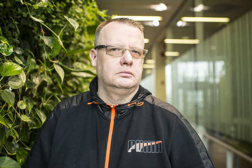 Mäntsälän kokoomuksen entinen vaalipäällikkö Tommi Antero Aura, 44, tuomittiin vuodeksi ja seitsemäksi kuukaudeksi ehdottomaan vankeuteen. Kuva EVE TEIVAINEN