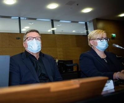 Jari Aarnio hovioikeudessa 23.8. Oikealla asianajajansa Riitta Leppiniemi. Kuva Mikko Huisko / IL.