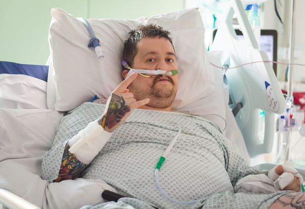 Median mukaan täysin terve mies, Aled Davies, 30, joka melkein kyykkäsi kovittuun.jpg