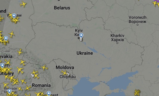 Flightradar24.com 24.2.2022 klo 07:40 Suomen aikaa.