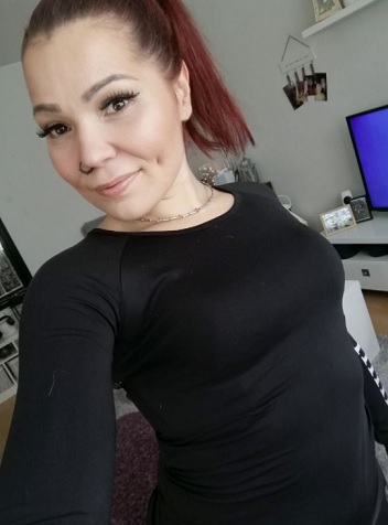 Juuri nyt mulla menee hyvin, sanoo Tiina Ylitalo.