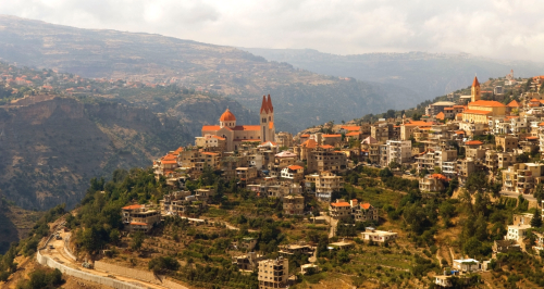 Libanonilainen vuoristokylä.jpg