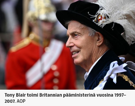 Sukkanauharitarikunnan asuun sonnustautunut Tony Blair.jpg