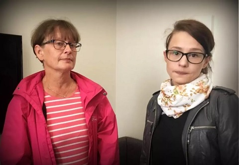 Antti Hanhivaaran äiti Kaisa Lehtinen ja sisko Elina Tuiskala.