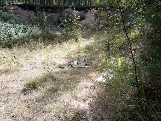 ...ja noin 15 metriä, niin näkyy kynttilöitä.