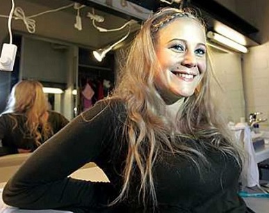 Riina Inkeri Uimonen - puukottajanainen, joka ei ollutkaan puukottaja, hän pelkästään piteli puukkoa, johon miehensä sitten päissään juoksi.jpg