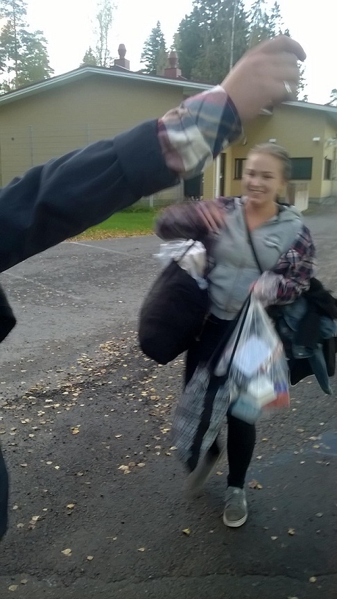 Riina Mäkinen vapautui pari viikkoa 19-vuotispäiviensä jälkeen. Kuva Faina Puustisen fb-sivuilta.
