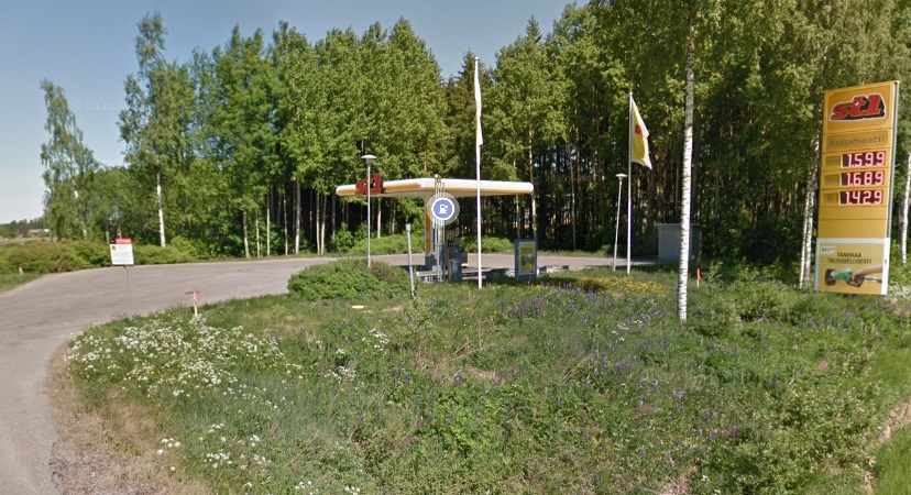 Kuva googls streetview 2018. Yllätyys... Polttoaine oli tuolloin edullisempaa kuin nyt