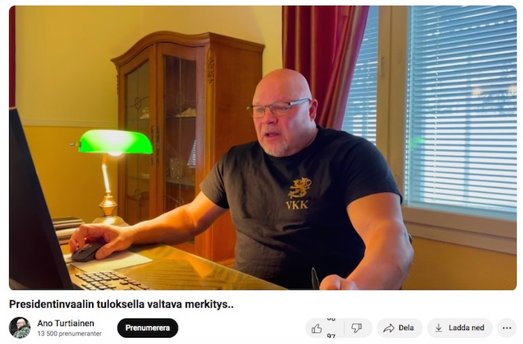 VKK_Ano_kehuu_Lavrovia.jpg