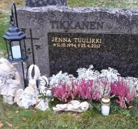 Jenna Tikkasen hauta.jpg