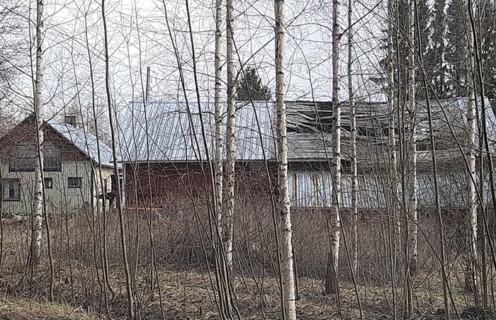 Tämä näkymä aukeaa Heikkiläntietä ajettaessa. Kuvattu huhtikuussa 2024.