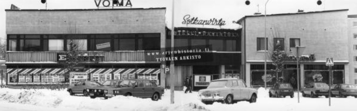 Sotkanvirran talo 1980-luvun alkupuolella. Kuva arjenhistoria.fi