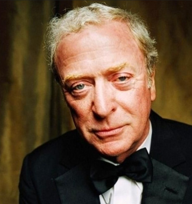 Valiobritti 2, Michael Caine