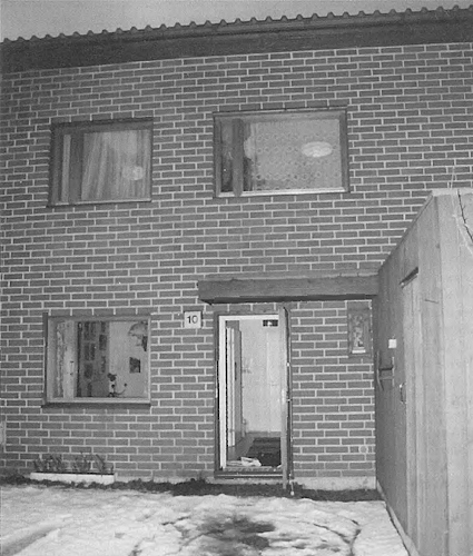 Hannele Rannan Merimaskussa oleva rivitaloasunto, josta Antti Ranta vietiin 8. marraskuuta 1994 sairaalaan.jpg