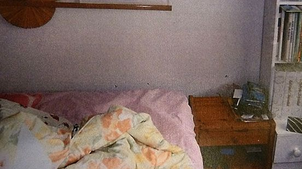 Jari-Pekka Koskela oli sängyssään nukkumassa, kun naisystävän poika alkoi pahoinpidellä häntä kaverinsa kanssa.jpg