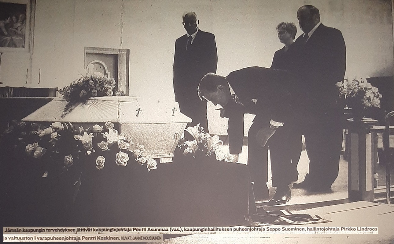 Björkqvist_hautajaiset1.jpg