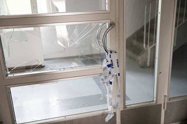 Kamppailua käytiin myös porraskäytävässä.jpg