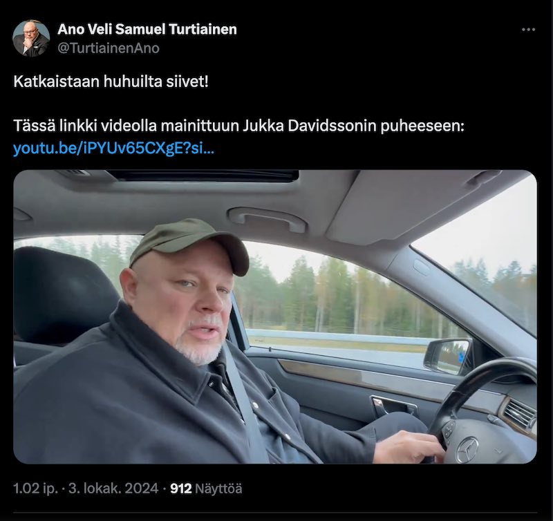 VKK_Ano_haukkuu_poliisia.jpg