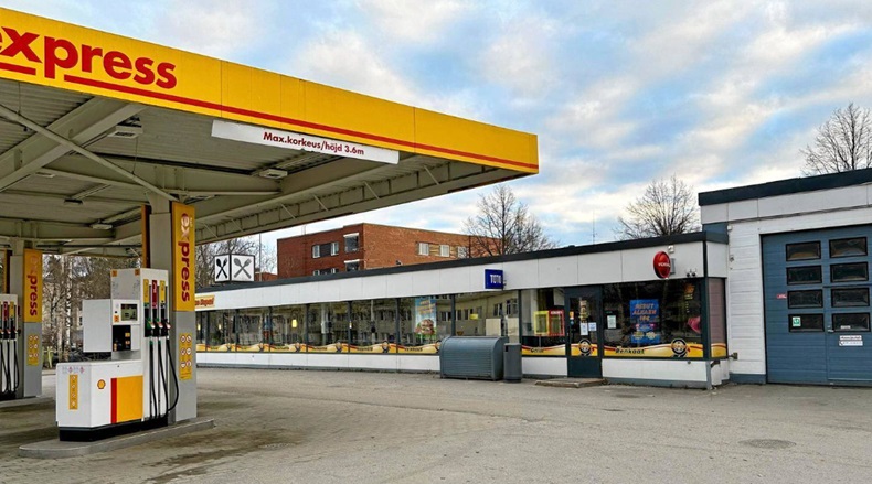 Ammuskelu tapahtui toukokuussa Nopari-huoltamolla Iisalmessa. Kuva Tommi Turunen.