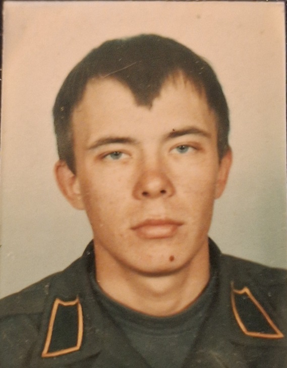 Jouni armeijassa.jpg