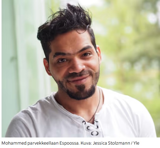 Mohammad_parvekkeella.jpg