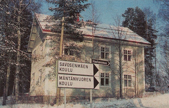 Murhatalo Mäntässä 2001.jpg