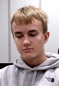 Tuomainen raastuvassa.jpg