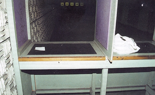 Näkymä epäillyn ampumapaikalta maalitauluille.jpg