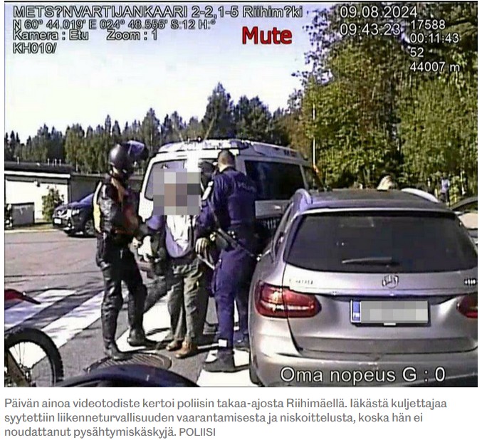 Riihimäki - Niskoittelua.jpg