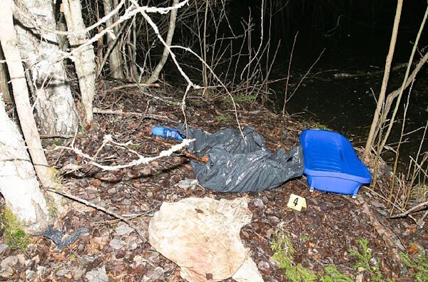Sininen pulkka löytyi lammesta samasta paikasta mistä ruumiinosatkin.jpg
