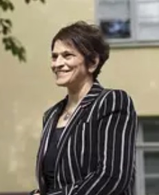 Islamilaisen oikeuden asiantuntija Asifa Quraishi-Landes ei mielellään kutsu shariaa laiksi. Kyse on ohjeistosta, joka kertoo, miten hyvä muslimi elää. (KUVA: RIO GANDARA / HS)