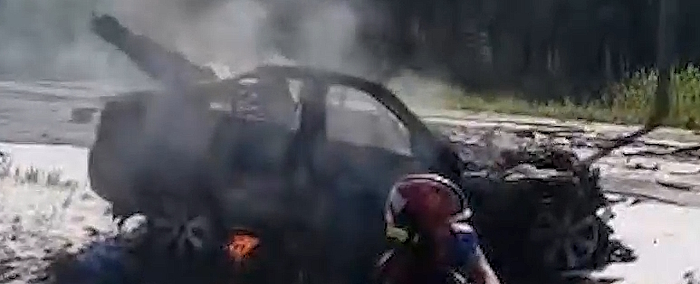 Törmännyt henkilöauto.jpg