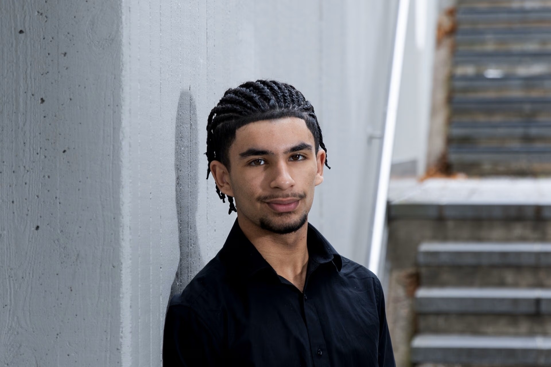 Rami Al-Khazraji (15v-2025) kertoo, että ykkösluokalla alkoi ulkonäön, vaatteiden ja puhetavan arvostelu..jpg