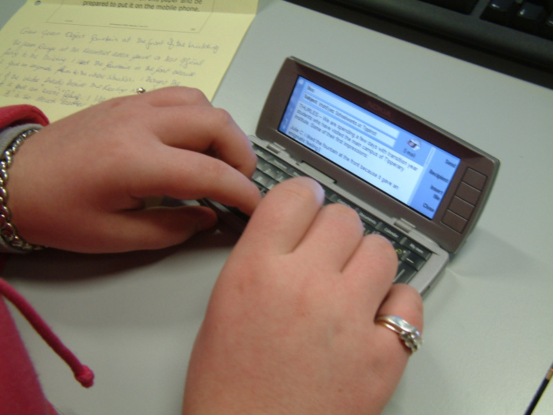 commicator2005.jpg