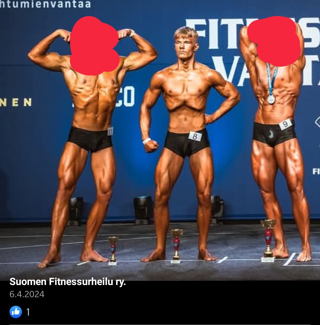 Romeo Leino keskellä