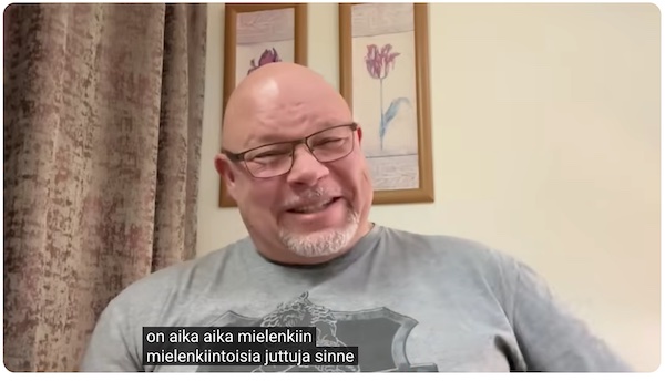 VKK_Ano_pilkallinen_nauru.jpg
