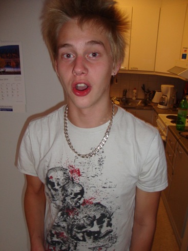 NICO BEHM - IRC galleriassa.jpg