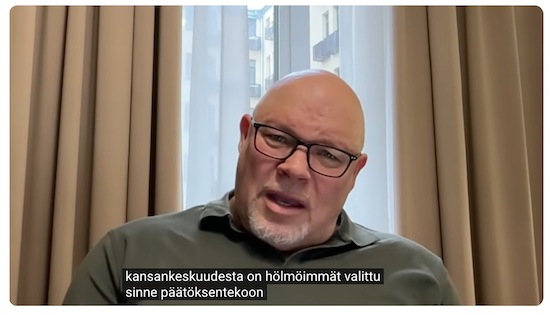 VKK_Ano_haukkuu_kansaa.jpg