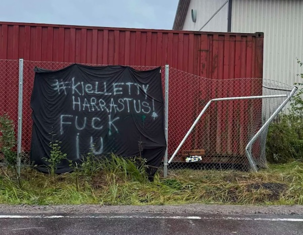 Fuck_iu_Tuusula.jpg