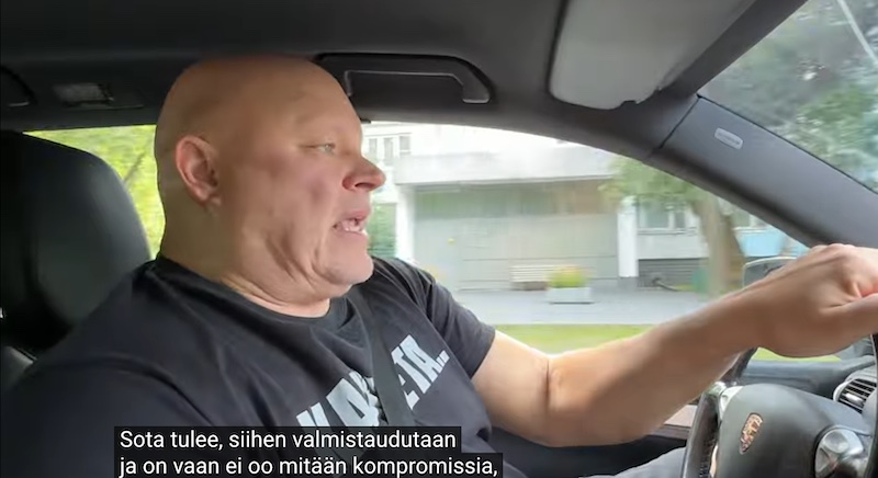 VKK_Ano_sota_tulee_ei_kompromissia.jpg