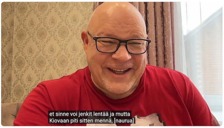 VKK_Anoa_naurattaa_kun_UKR_mentiin_autolla.jpg