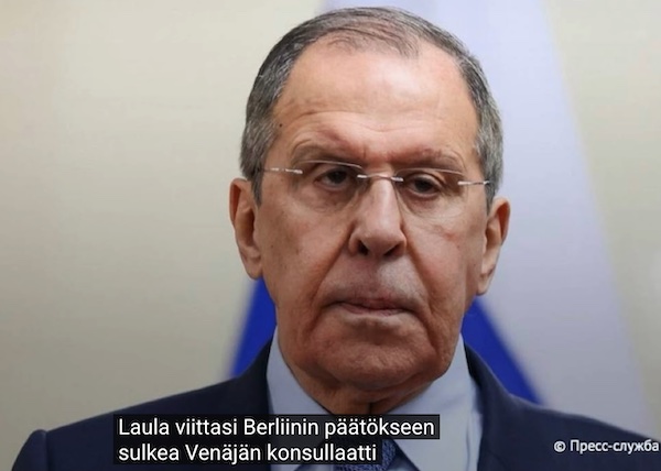 VKK_Ano_Minna_lukee_Lavrov.jpg